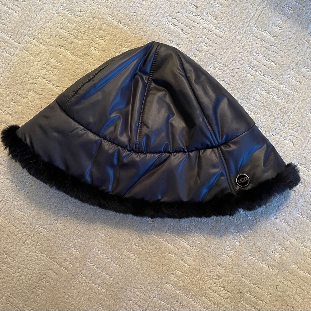 NWOT Ugg hat